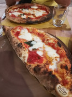 Pizzeria Made In Naples food