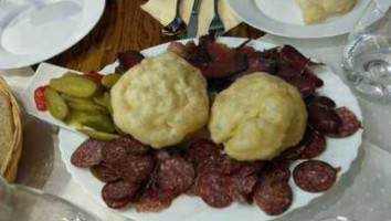 Merak Bosanska Kuhinja food