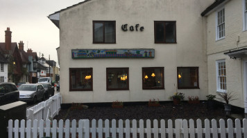 Friar Tuck Cafe outside