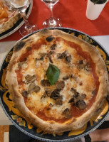 Pizzeria Capricorno food