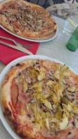 Pizzeria Pampas food