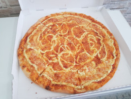 Pizza Venezia food