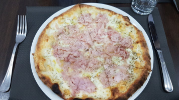 A Ferrovia Di Falletta Giorgio Pizzeria Polleria G food