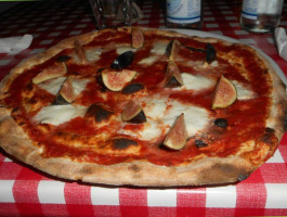 Pizzeria Ennemoser food