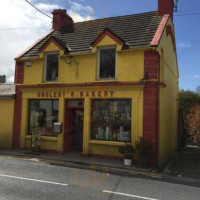 Unglert's Bakery outside