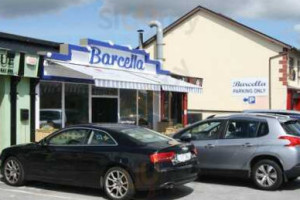 Barcella Cafe outside
