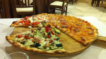 Pizzeria Il Giglio Rosso food