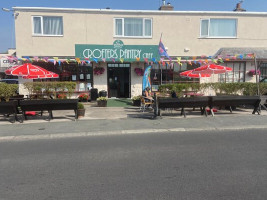 Crofters Pantry outside