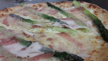 Pizzeria In Busa food