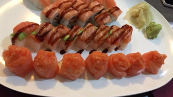 Sushi Sakana inside