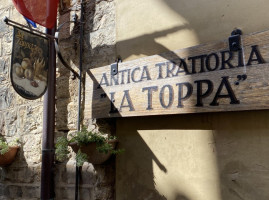 Antica Trattoria La Toppa inside