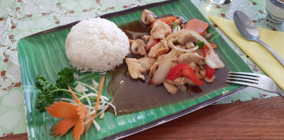 Kanok Thai food