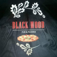 Black Wood Pub Pizzeria food