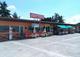 Pizzeria Da Lalle inside