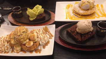 Indulge Dessert Lounge food