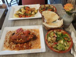 Meza Libanese Traiteur food