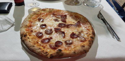 Aragon Pizzeria food
