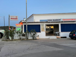 Pescheria Fish Market outside