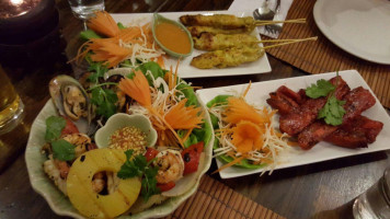 Thai Four Two food