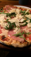 Pizzeria Rosticceria Rosetta Di Calogiuri Pietro food