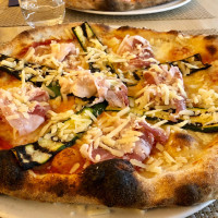 Pizzeria Bufalina food