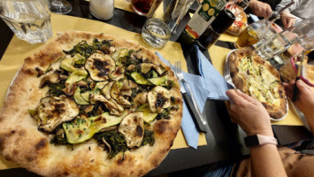 Dasaba Pizza Novoli inside