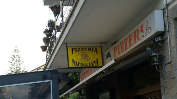 Pizzeria Napoletana inside