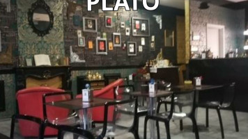 Plato food