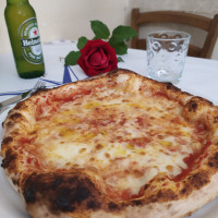 Pizzeria Reginella Di Annarelli Maurizio food