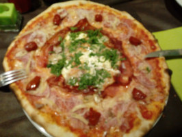 Rombo Pizzeria food