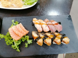 Iko Sushi inside