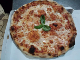Pizza Flash Roma Ovest food