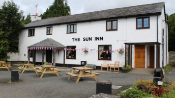 The Sun Inn outside
