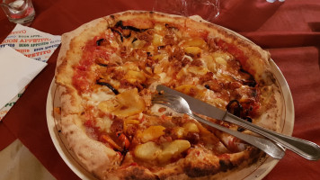 L'arco Antico Pizzeria food