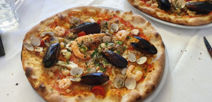 Pizzeria Pesce Azzurro food