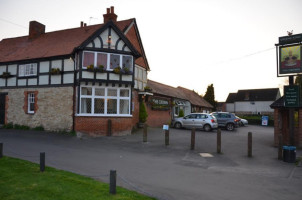 The Crown Pub, Chalgrove outside