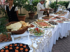 Villa Poschi Le Arcate food