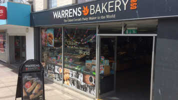 Warrens Bakery food