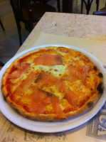 Fabbrica Pizzeria food