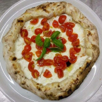 Pizzeria Made In Sud inside