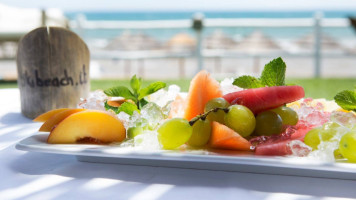 Tiki Beach Beach Resort food