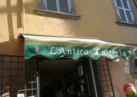 L'antica Latteria food