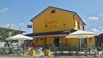 Trappers Trattoria outside