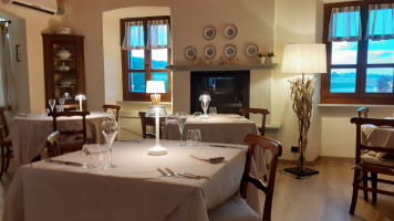 Castello Di Razzano food