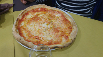Pizzeria A Cannarutia' food