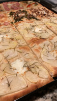 Pizzeria Marcucci Di Simona Di Castelnuovo food