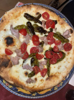 Trattoria Pizzeria La Piazza Da Nino food