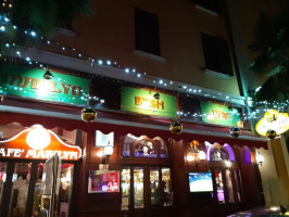 Marilyn Irish Pub food