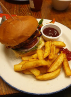 The Leicester Arms food