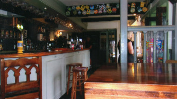 Somerset Arms inside